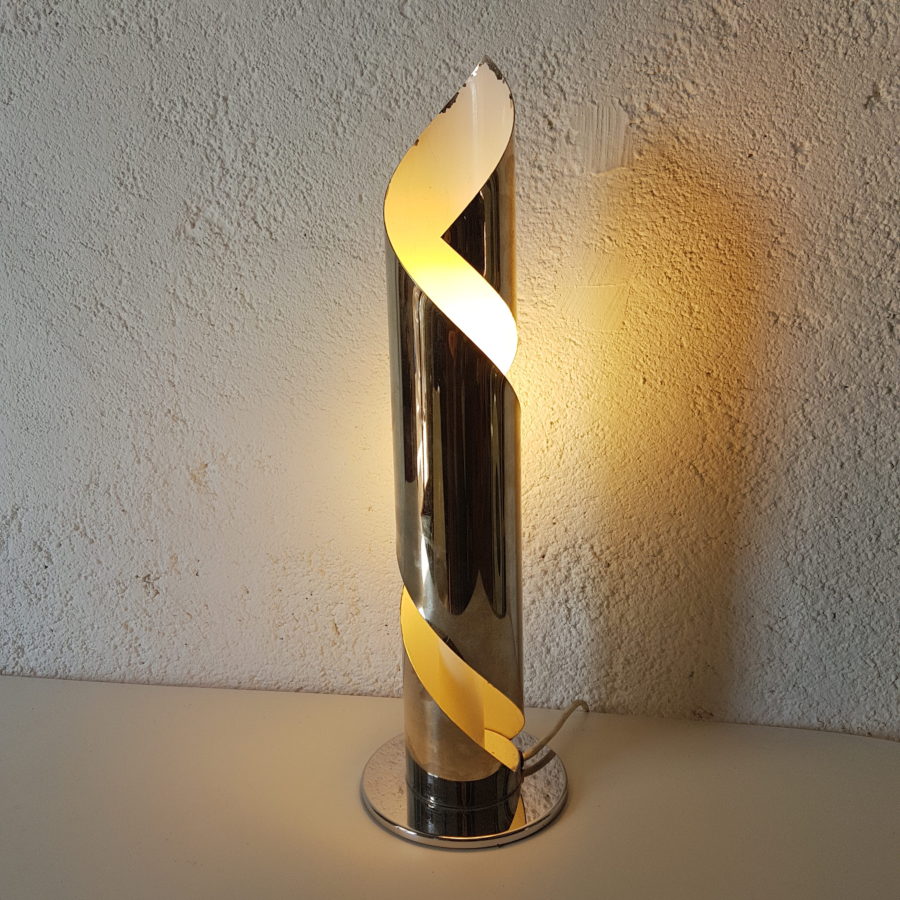 Lampe tube spirale